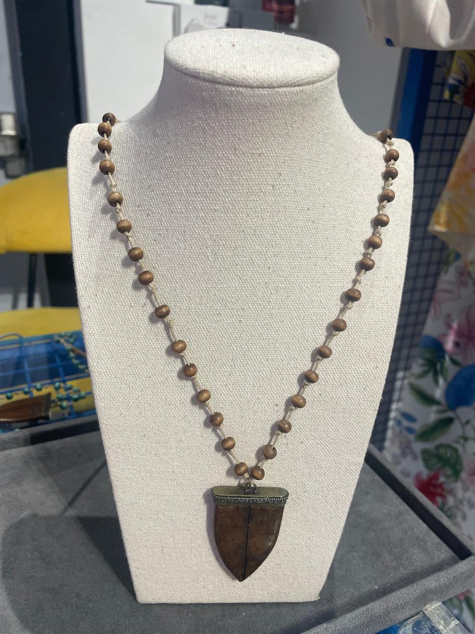 necklace wood arrow Brown